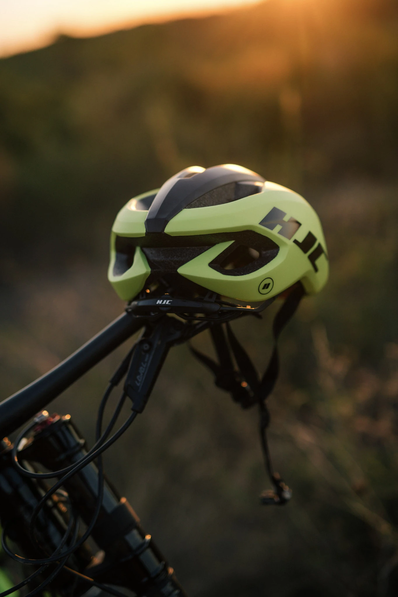 CASQUE HJC VALECO YELLOW/BLACK 4 CASQUE HJC VALECO YELLOW/BLACK – Image 2