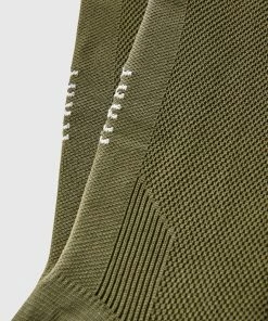 CHAUSSETTES MAAP DIVISION SOCK OLIVE 8 CHAUSSETTES MAAP DIVISION SOCK OLIVE -Vélo Boutique accessories unisex divisionsock olive pdp specs 02 desktop