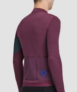MAILLOT MAAP ALT ROAD LS JERSEY BURGUNDY -Vélo Boutique alt roadlsjersey burgundy pdp specs 01 desktop variant 01