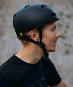 CASQUE POC CRANE MIPS MATT BLACK 7 CASQUE POC CRANE MIPS MATT BLACK -Vélo Boutique capture d ecran 2021 03 15 a 16 56 53