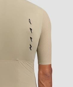 MAILLOT MAAP EVADE PRO BAS JERSEY TAUPE 10 MAILLOT MAAP EVADE PRO BAS JERSEY TAUPE -Vélo Boutique evadeprobasejersey taupe pdp additional images 02 desktop 9d8d3bb0 f16a 46bd 8f17 9a0199428486