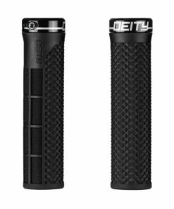 POIGNEES DEITY LOCKJAW