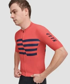 MAILLOT MAAP EMBLED PRO HEX JERSEY GUAVA -Vélo Boutique mens emblem pro hex ss jersey map maj234 guava pdp specs 03 desktop