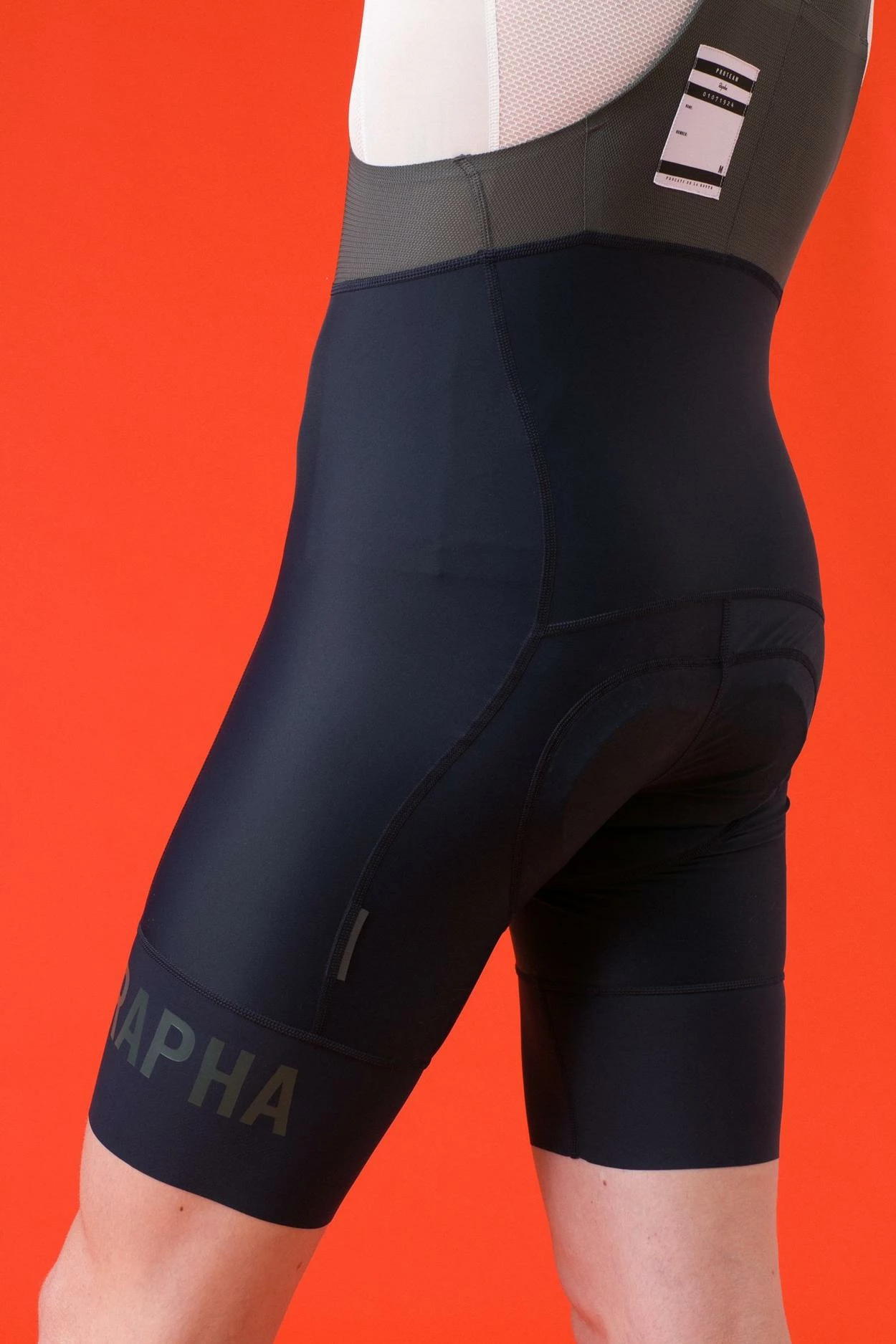 CUISSARD RAPHA PRO TEAM BIB SHORTS II LONG BLACK/WHITE 5 CUISSARD RAPHA PRO TEAM BIB SHORTS II LONG BLACK/WHITE – Image 3