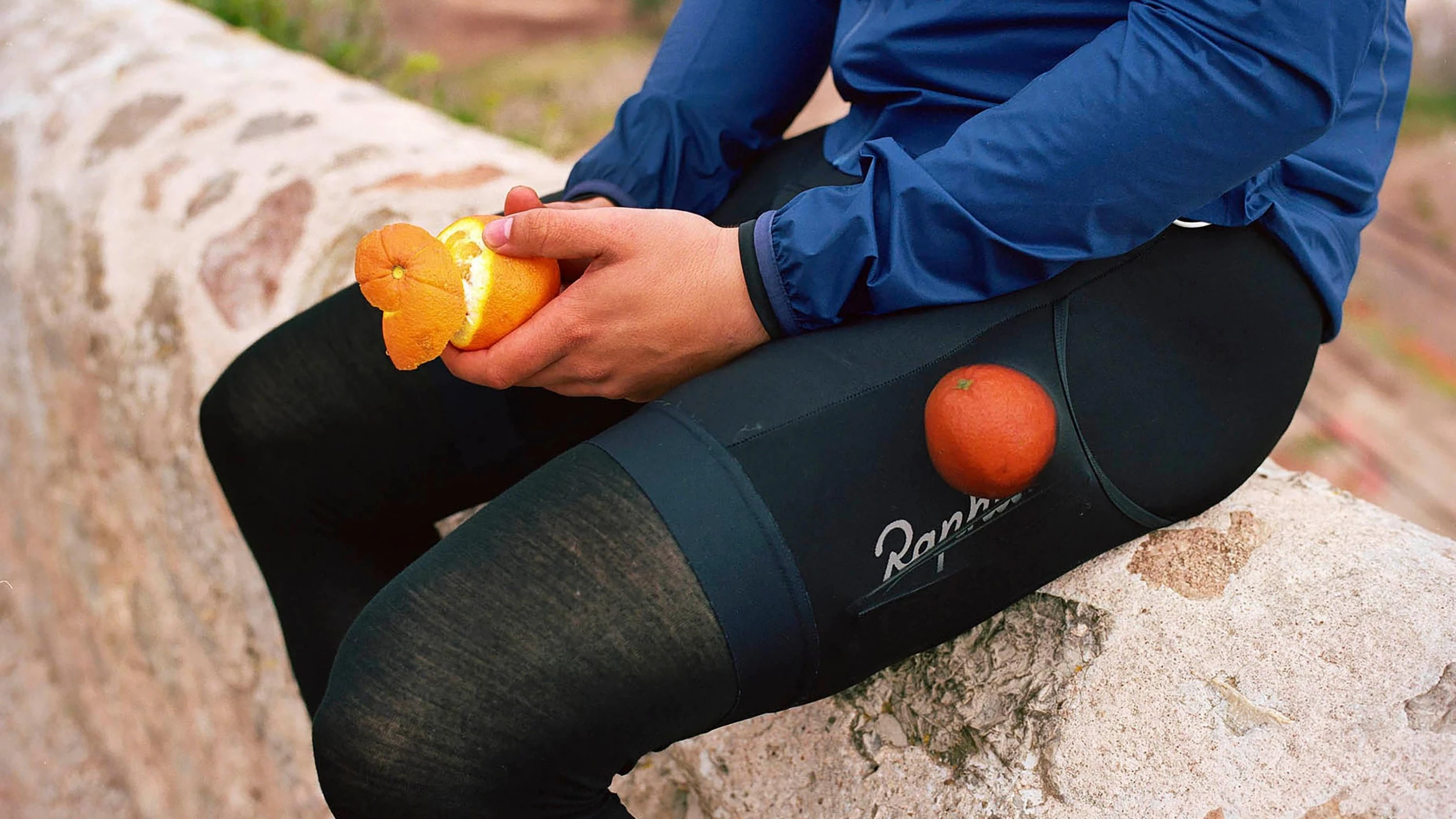 CUISSARD RAPHA CORE CARGO BIB NOIR 8 CUISSARD RAPHA CORE CARGO BIB NOIR – Image 6